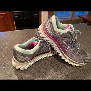 Used size 8.5 Women’s Brooks Glycerin G13